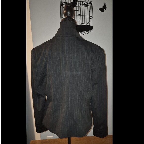 Jules and Leopold Black Blazer with White Pinstripes (L) - Picture 3 of 6